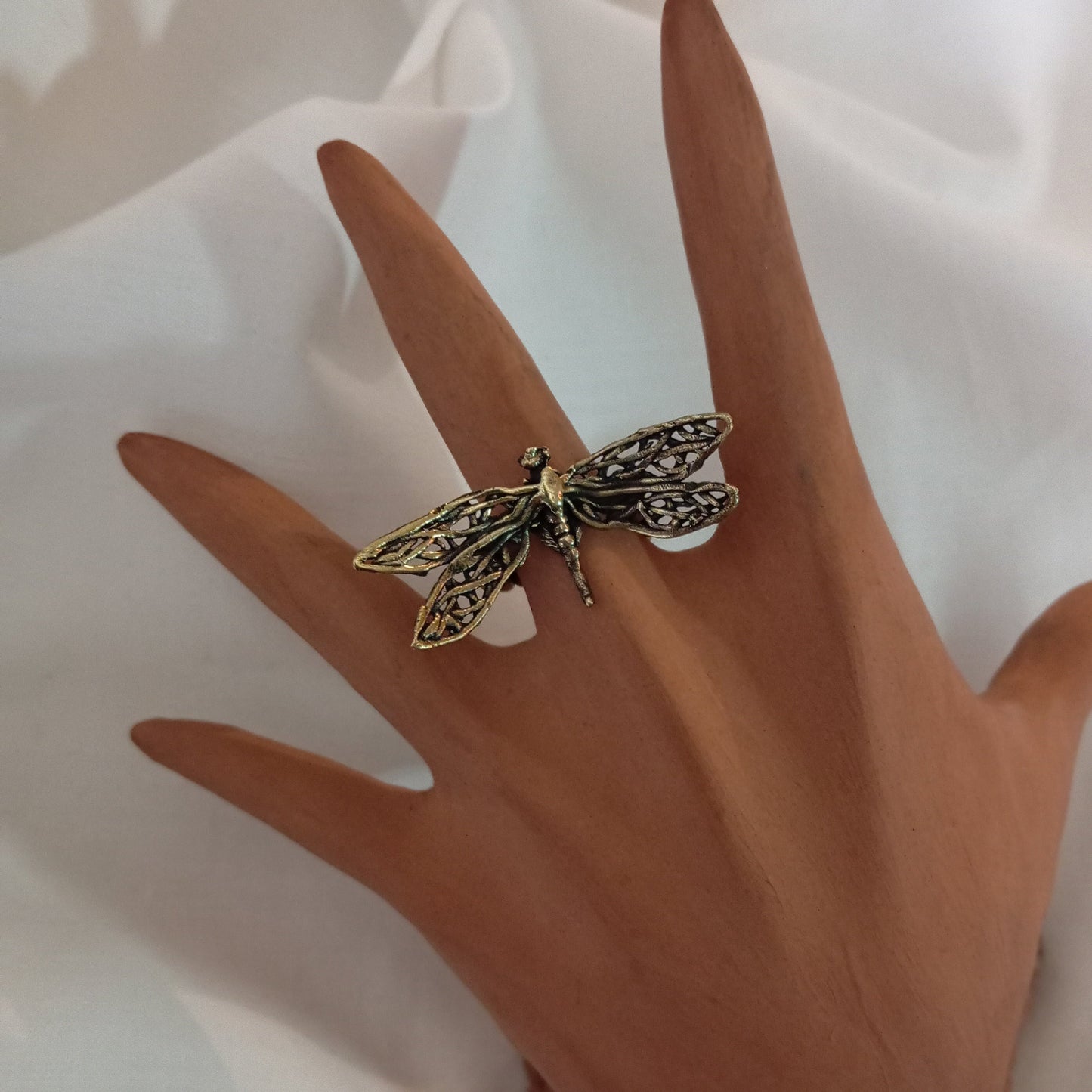 Anillo de libélula en bronce