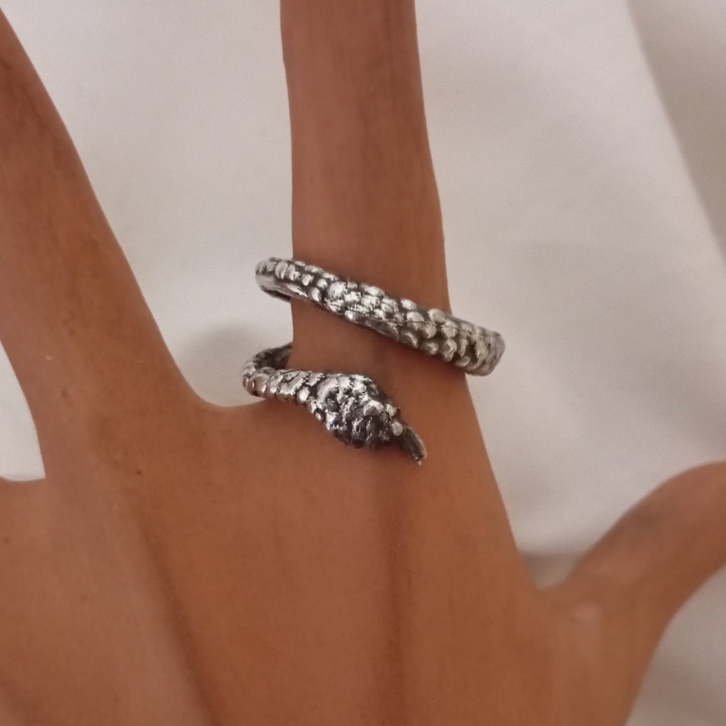 Anillo de serpiente en plata