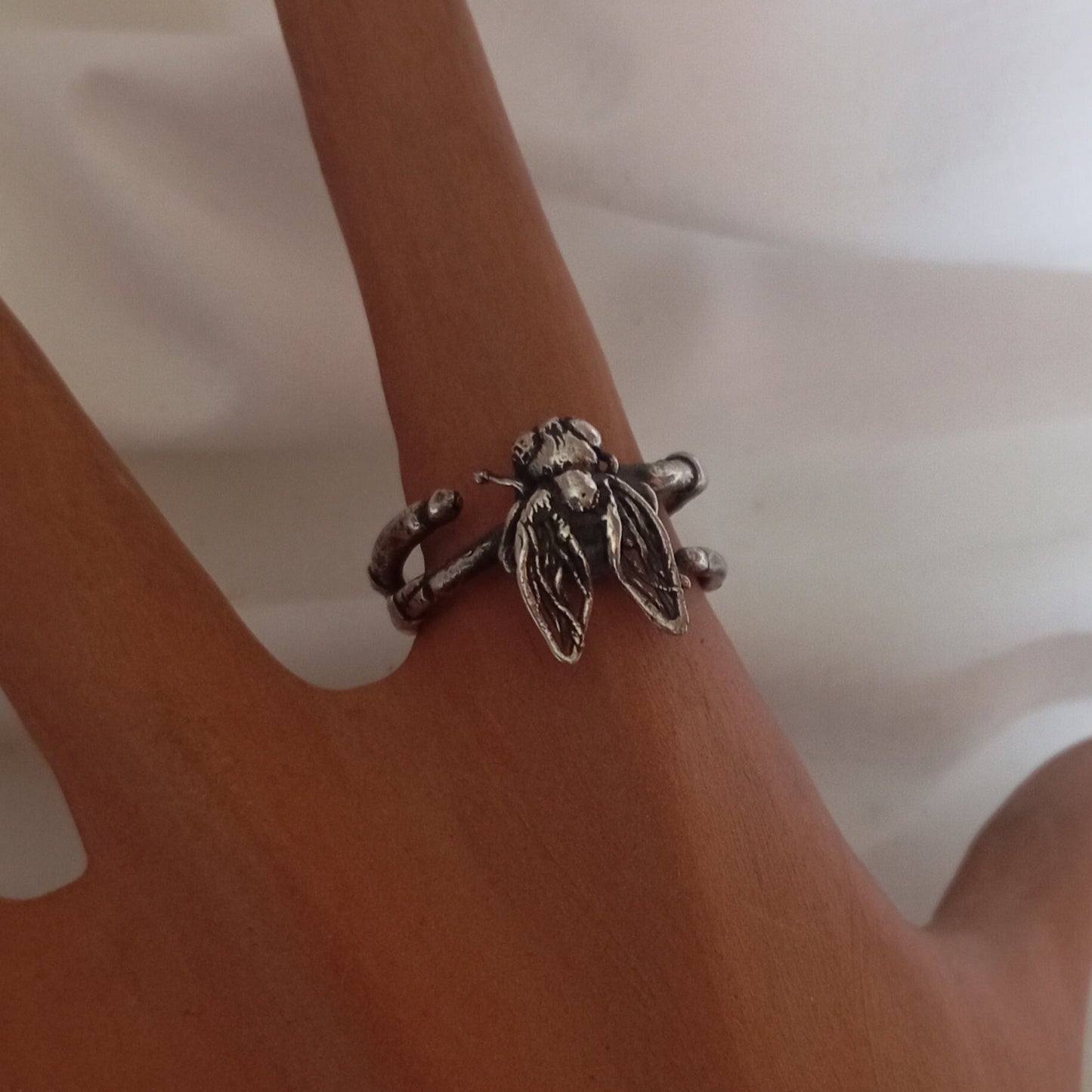 Anillo de mosca en plata