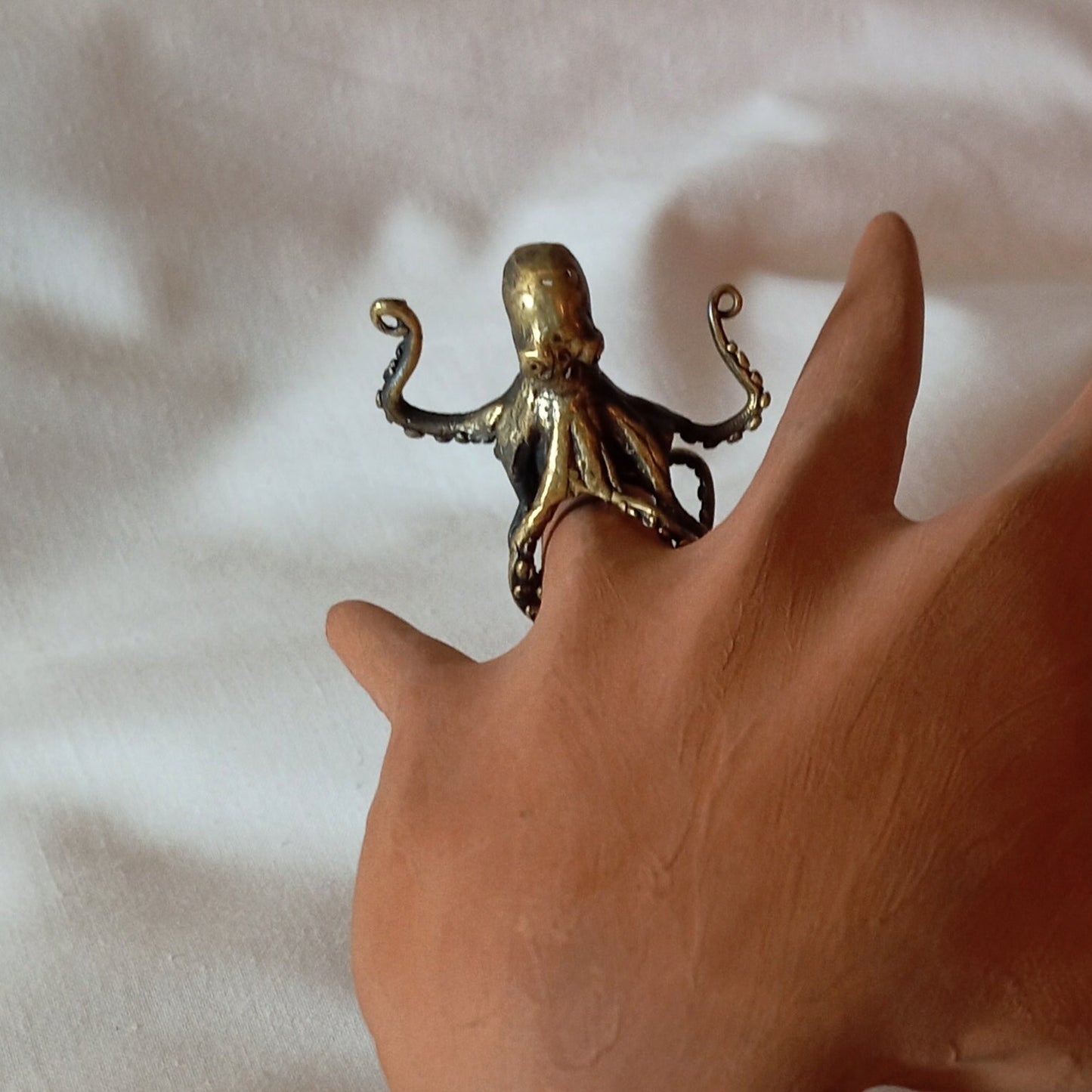 Anillo de pulpo en bronce