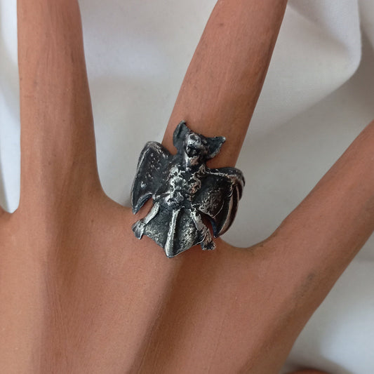 Anillo de murciélago en plata