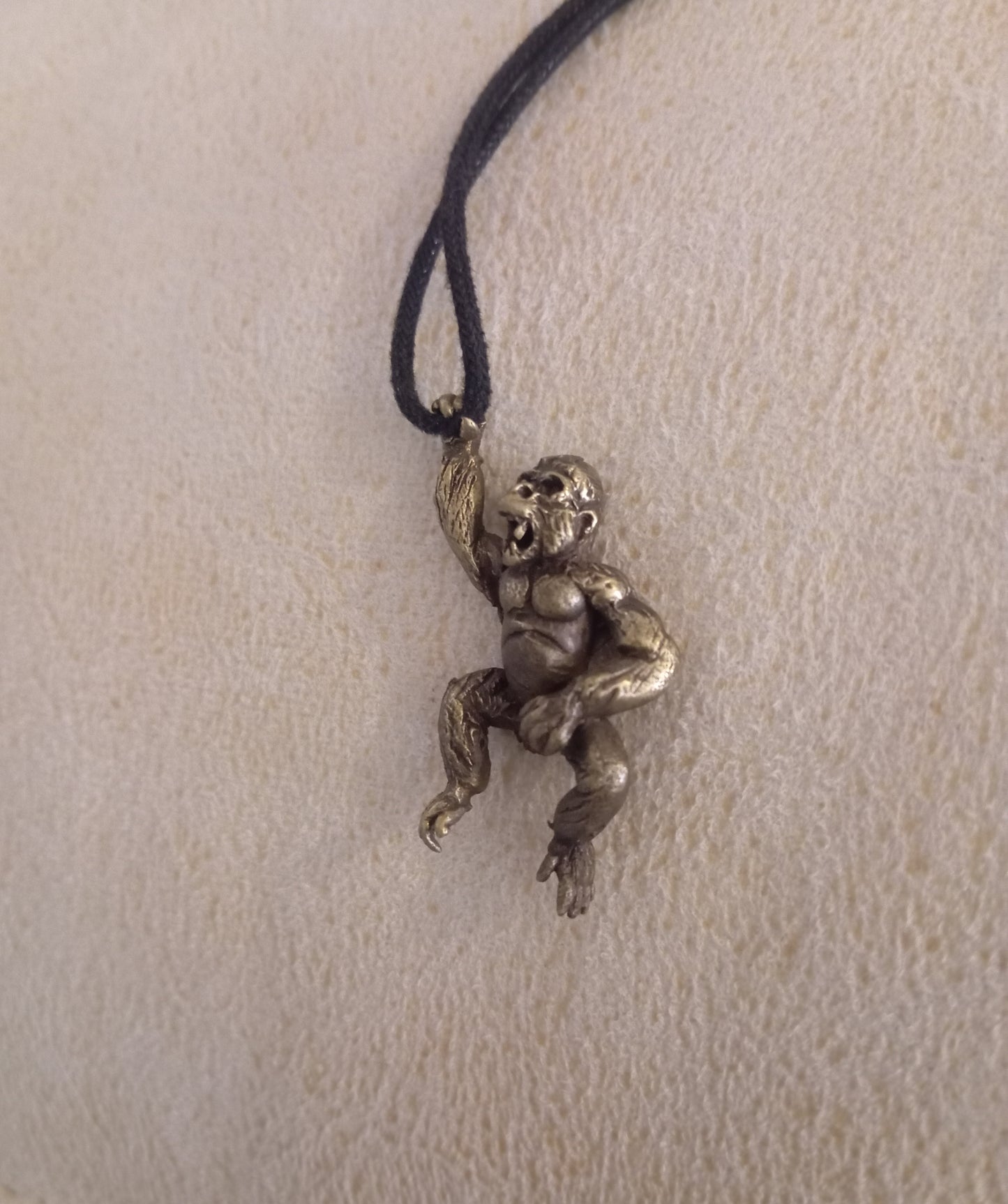 Colgante King Kong en bronce