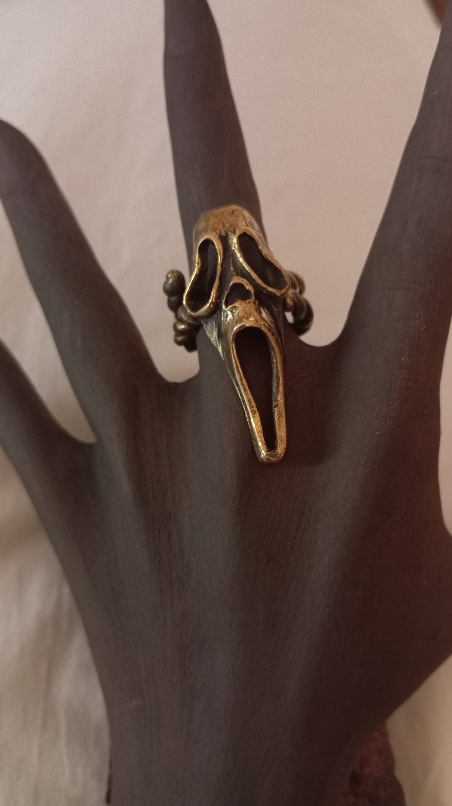 Anillo scream en bronce  Pieza única