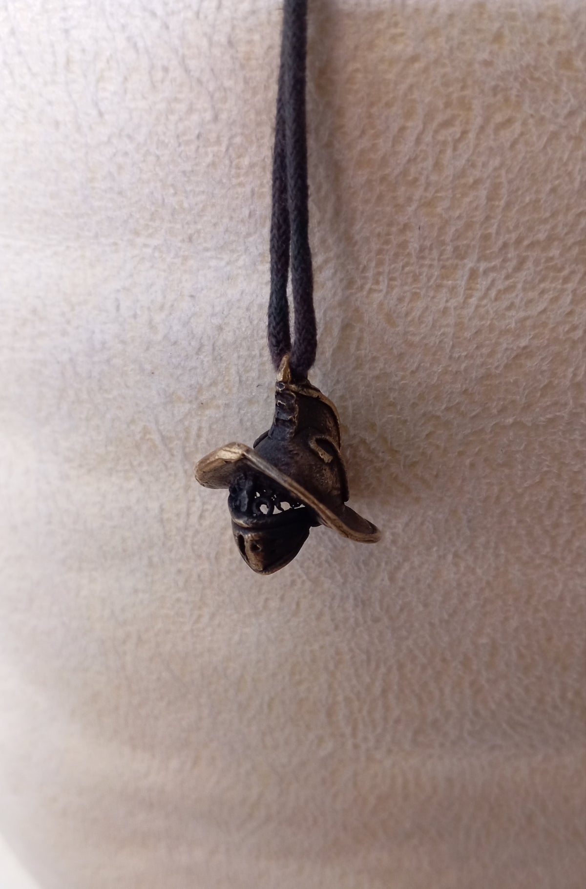Colgante casco gladiador en bronce